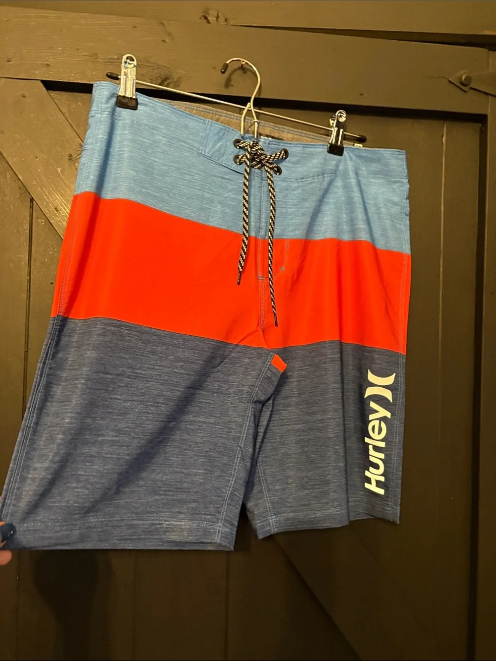 Hurley striking colorblock